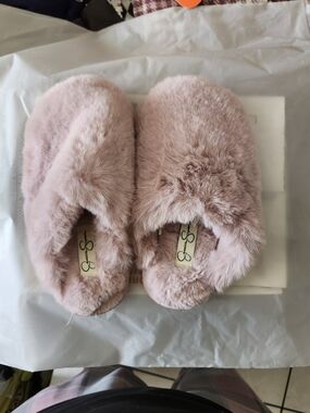 Jessica Simpson Pink Faux Fur Slide Slippers